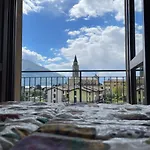 River House Домазо