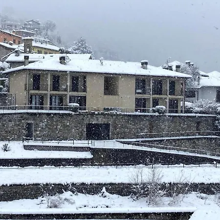 Vakantiehuis River House *
