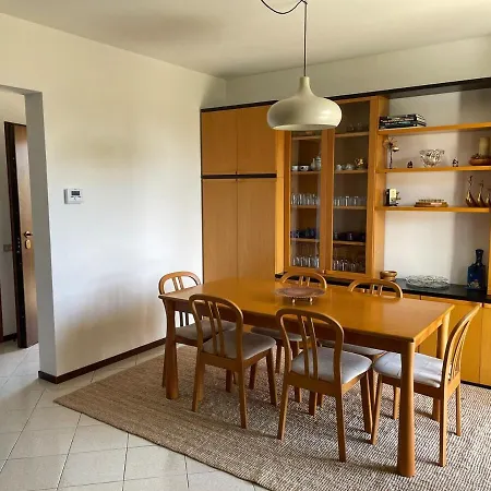 River House Nyaraló *