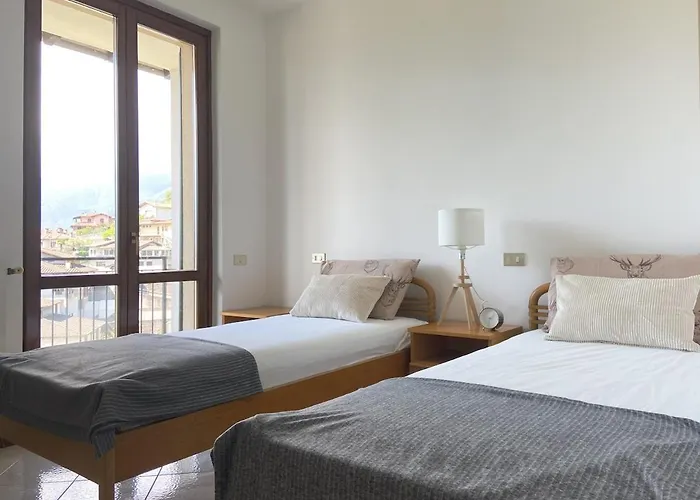 River House Domaso